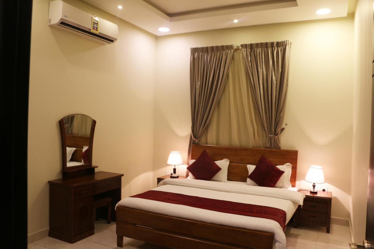 Ejaz Hotel Apartments ริยาดห์ ภายนอก รูปภาพ